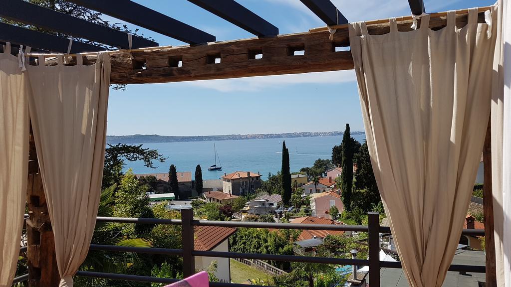 Studio-Apartments Monfort Portorož Buitenkant foto